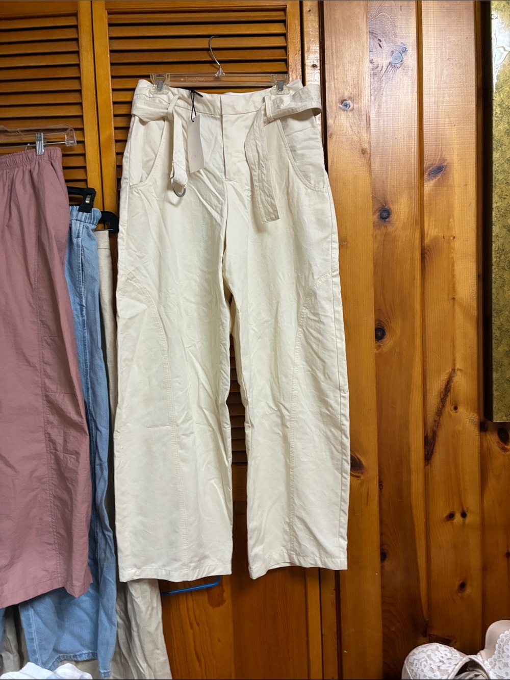 Zara Cream Paperbag Tie-Waist Chinos length 42”waist 16”